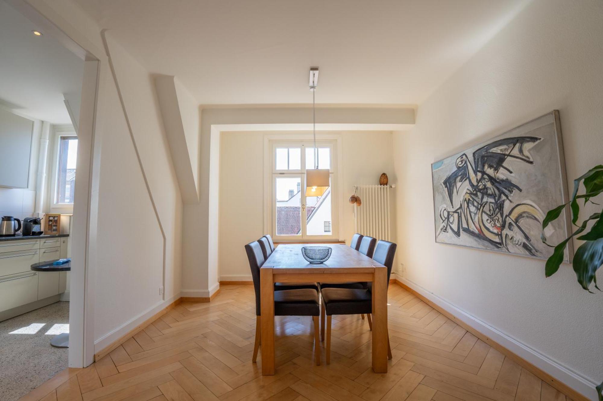 Charmante Altbauwohnung Am Rhein Basel Exterior foto