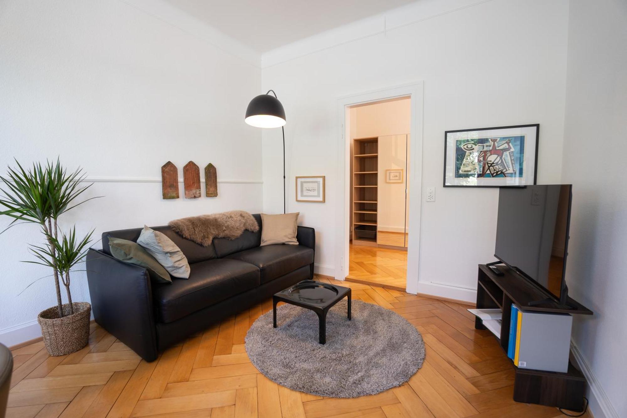Charmante Altbauwohnung Am Rhein Basel Exterior foto